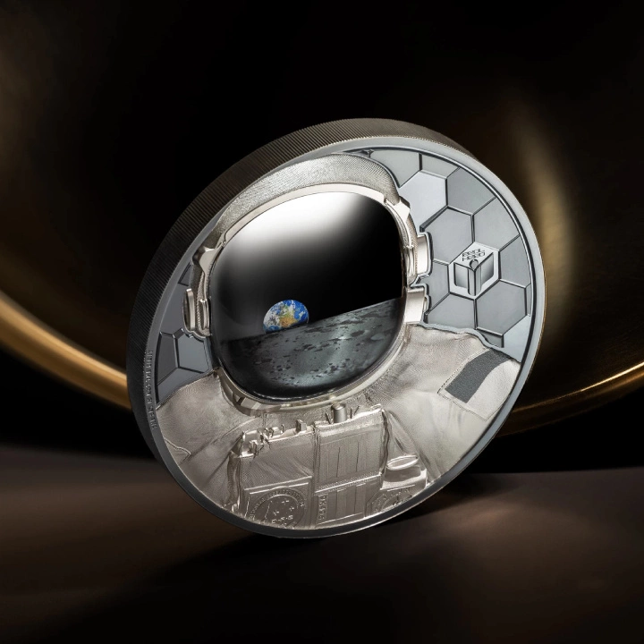 Cook Islands: Real Heroes - Astronaut kolorowany 1000 gramów Srebra 2024 Black Proof