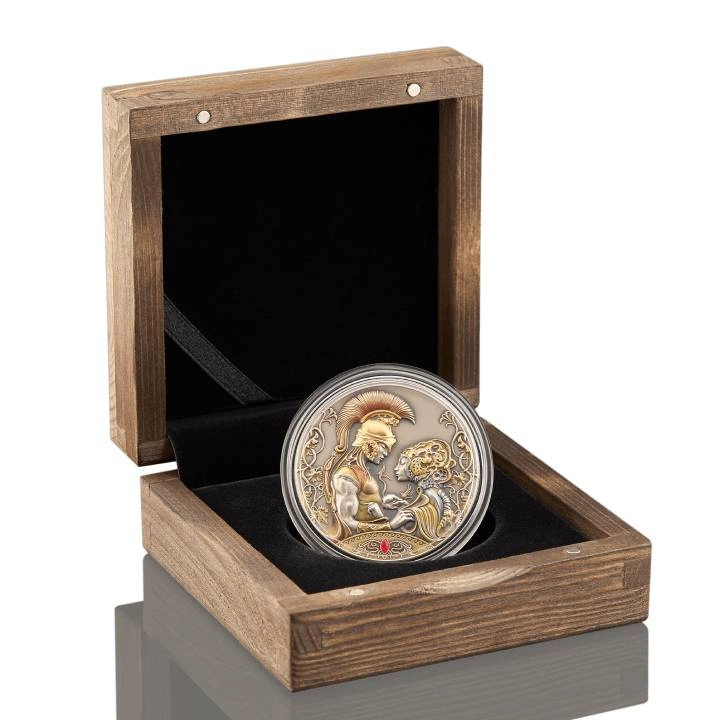 Niue: Myths of Love - Medea’s and Jason’s Love kolorowany, pozłacany $5 Srebro 2022 High Relief Antiqued Coin