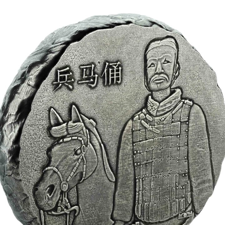 Fiji: Terracotta Warriors 5 uncji Srebra 2019 Antiqued Coin