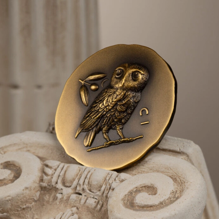 Cook Islands: Athena’s Owl Gold 1 uncja Złota 2023 Ultra High Relief Antiqued Coin