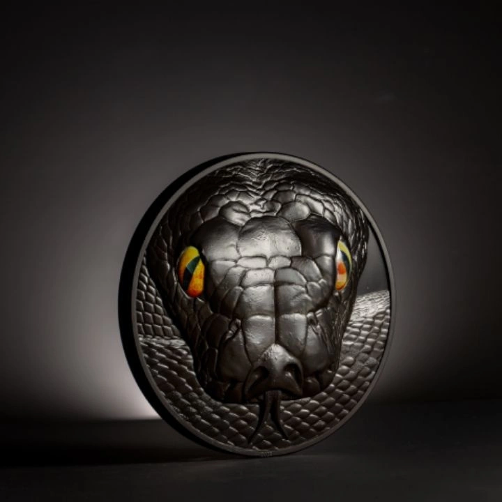 Palau: Hunters by Night – Python kolorowany 1000 gramów Srebra 2023 Obsidian Black Ultra High Relief