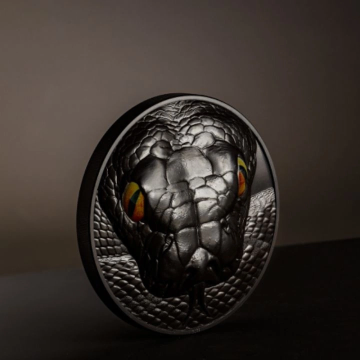 Palau: Hunters by Night – Python kolorowany 1000 gramów Srebra 2023 Obsidian Black Ultra High Relief