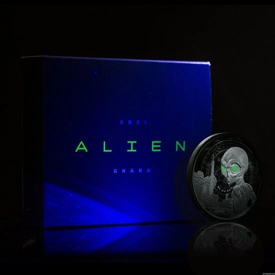 Ghana: Alien kolorowany 1 uncja Srebra Rodowanego 2021 (w czarnym kolorze)