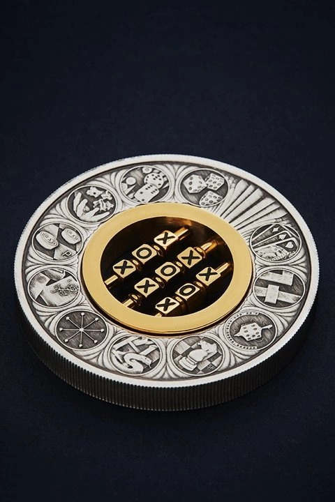 Tuvalu: Tic-Tac-Toe 2 uncje Srebra 2022 Antiqued Insert Macro Mood