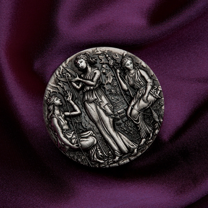 Tuvalu: Fate - The Moirai 2 uncje Srebra 2025 High Relief Antiqued Coin