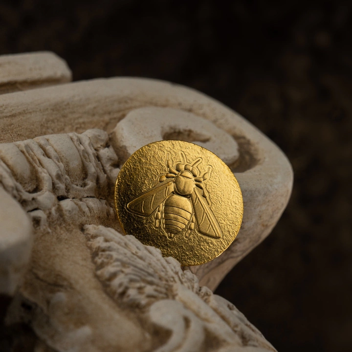 Cook Islands: Ancient Greece - Honey Bee "Ephesos" 0,5 grama Złota 2023 Silk Coin