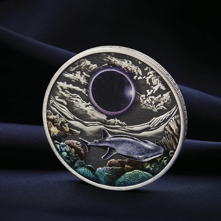 Ningaloo Eclipse kolorowany 2 uncje Srebra 2023 Antiqued Coin